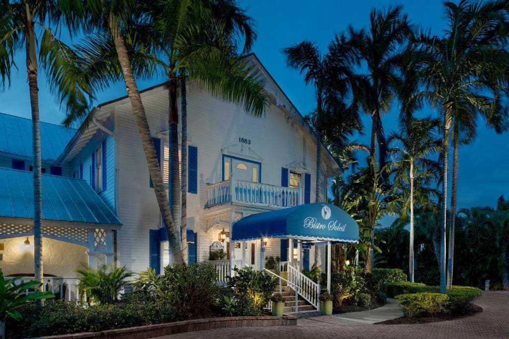 Olde Marco Island Inn and Suites - Main view