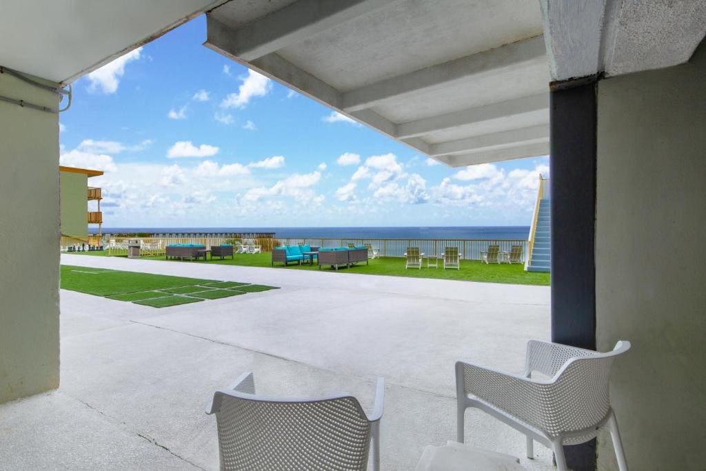 Chateau Beachfront Hotel, a By the Sea Resort - View 4