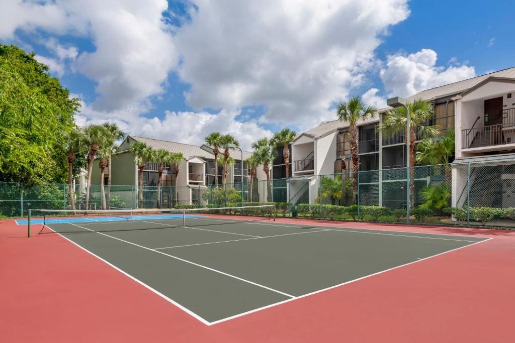 Parkway International Resort - Main view