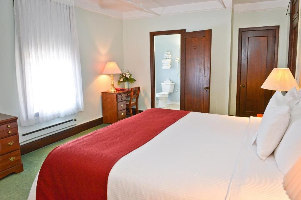 Penn Wells Hotel - View 7