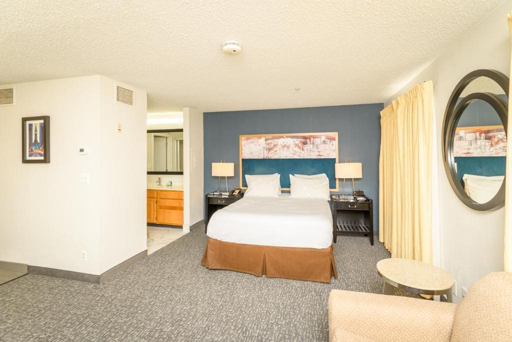 Philadelphia Suites at Airport - An Extended Stay Hotel - View 6