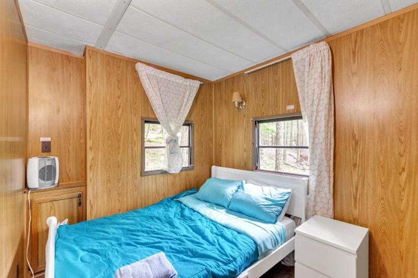 Pocono Family 3Bedroom House - View 2