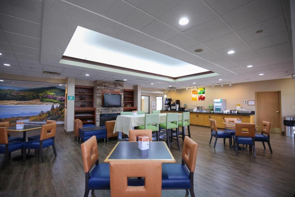 Quality Inn & Suites Boone - University Area - View 3
