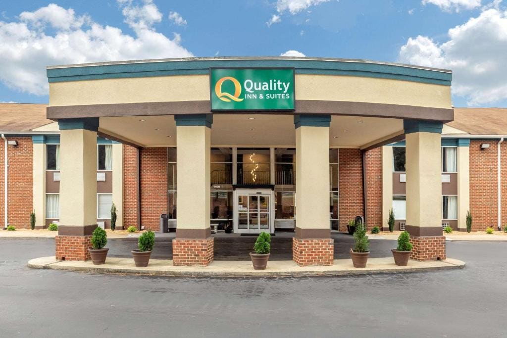 Quality Inn & Suites Apex - Holly Springs NC - Main view