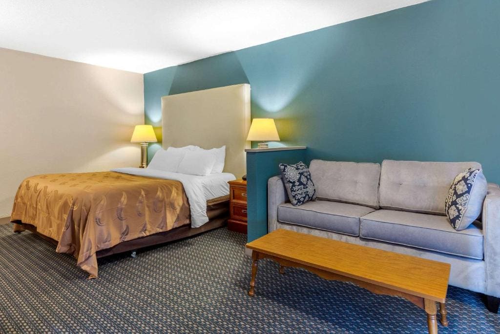 Quality Inn & Suites Apex - Holly Springs NC - View 7