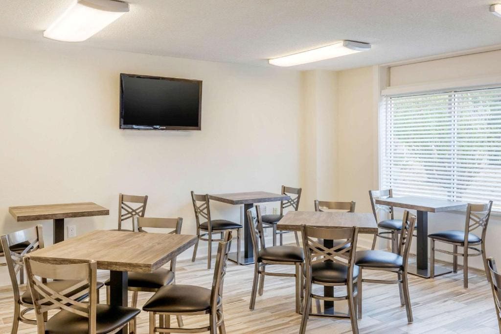Quality Inn & Suites Apex - Holly Springs NC - View 4