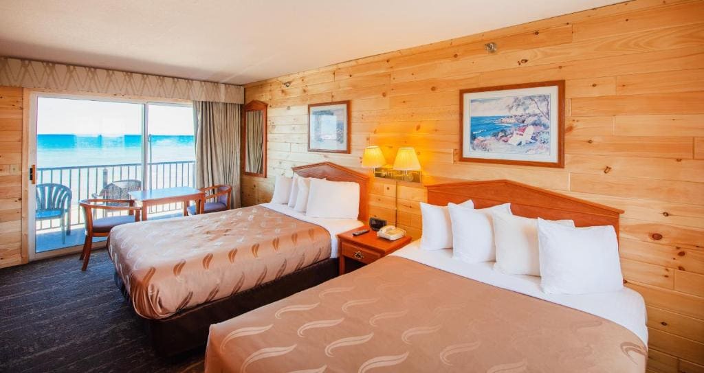 Quality Inn & Suites Mackinaw City Beachfront - Main view