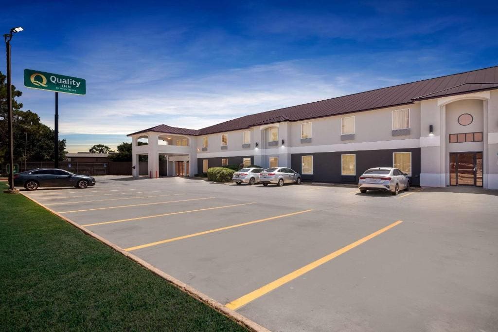 Quality Inn Bastrop - Main view