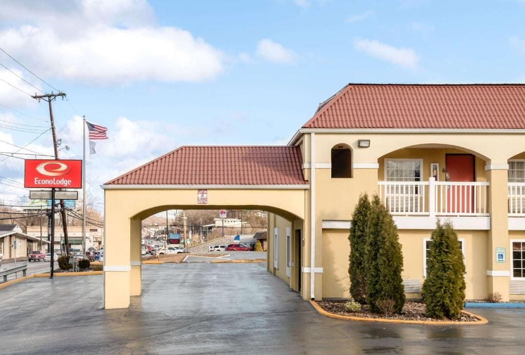 Econo Lodge Huntington - Barboursville University Area - Main view