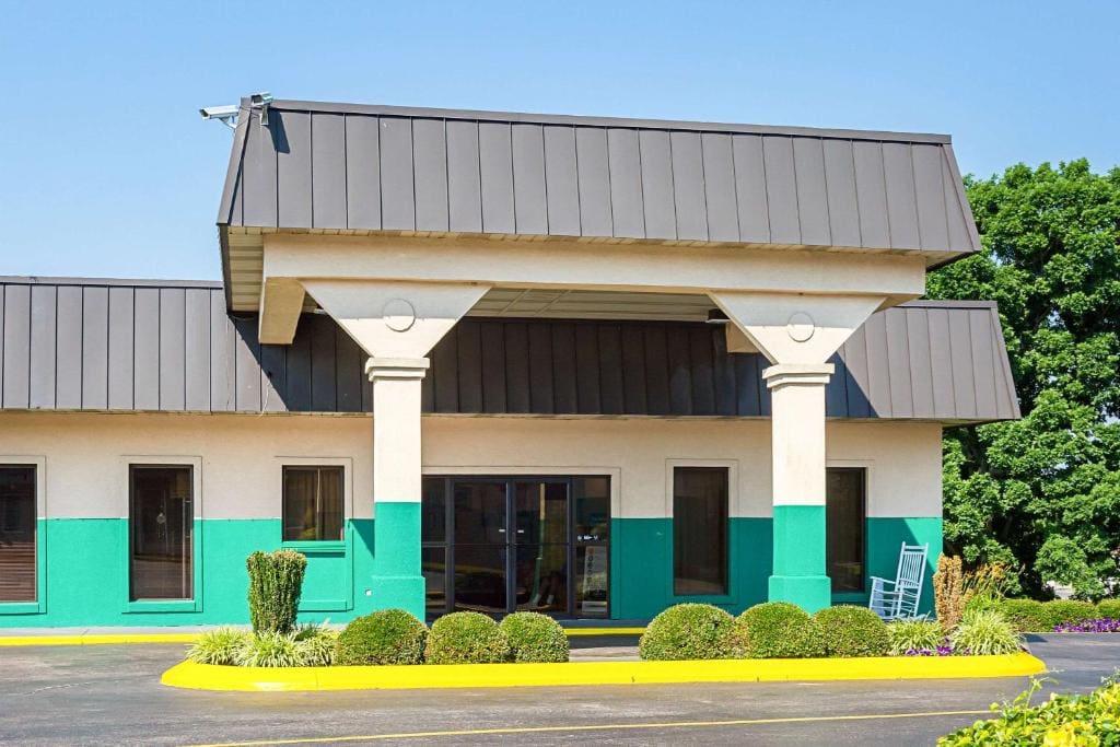 Quality Inn Hurricane Mills I-40 - Main view