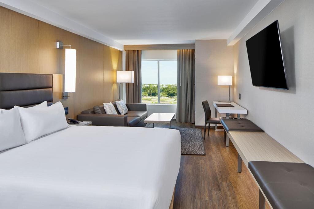 AC Hotel by Marriott Orlando Lake Buena Vista - View 7