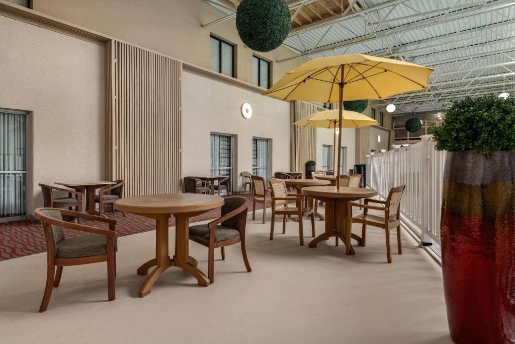 Ramada by Wyndham Grand Forks - View 4