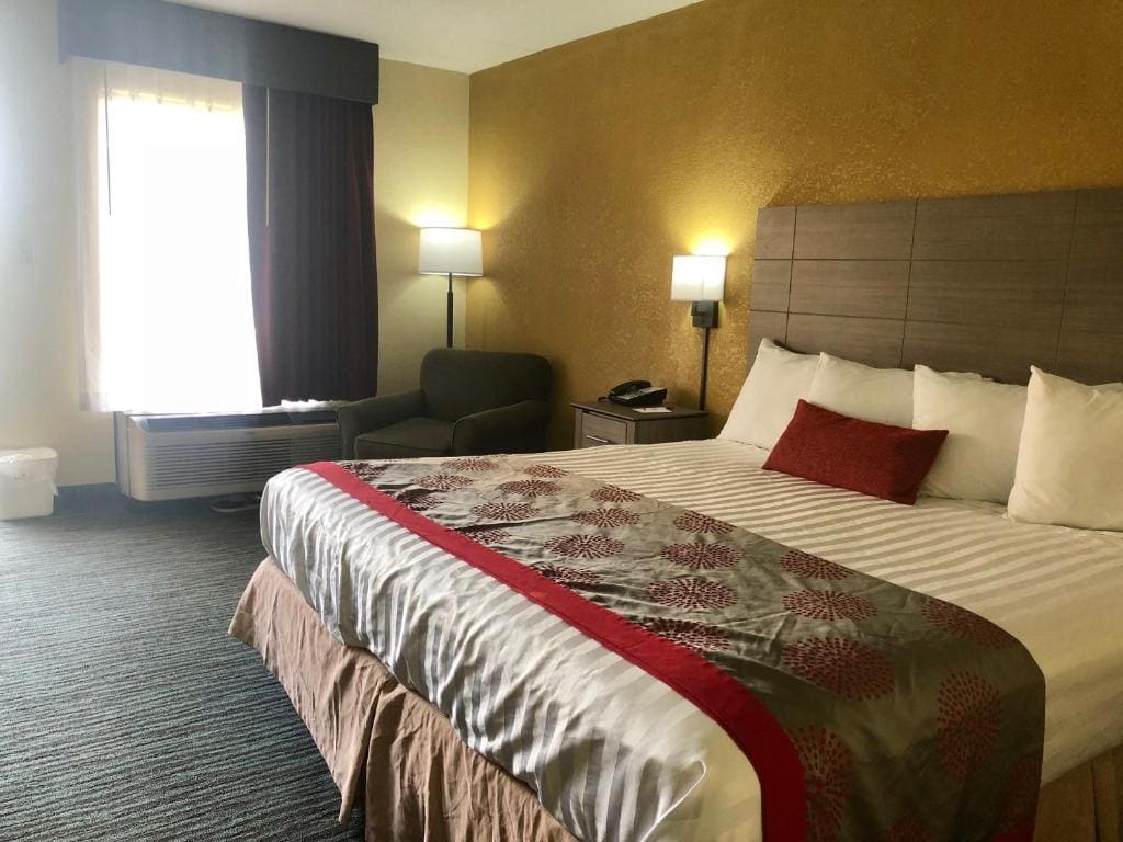 Ramada by Wyndham Lebanon - View 7