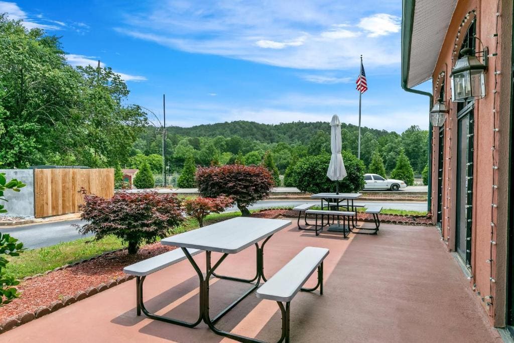 Econo Lodge Helen - View 5