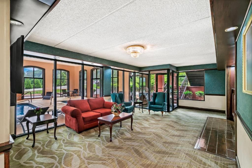 Econo Lodge Helen - Main view