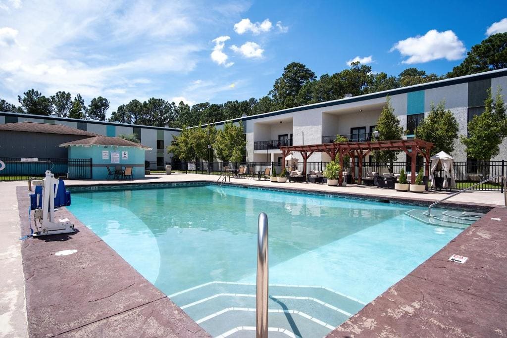 Cottonwood Suites Savannah Hotel & Conference Center - View 5
