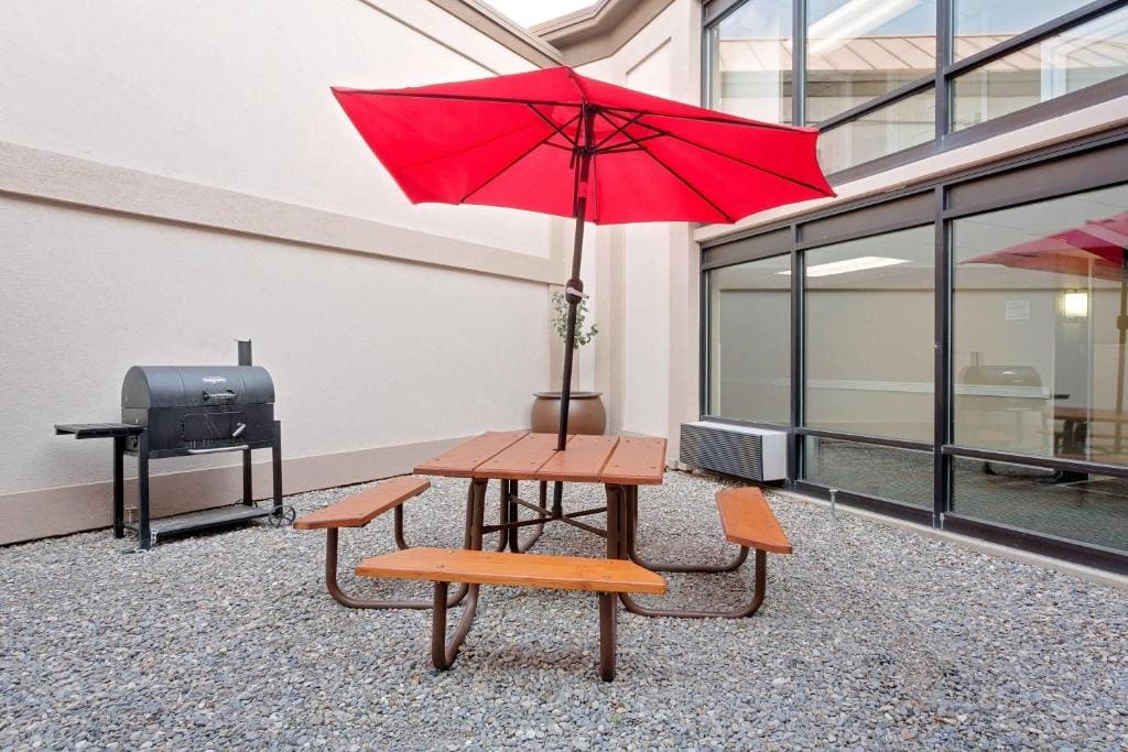Ramada by Wyndham Provo - View 6