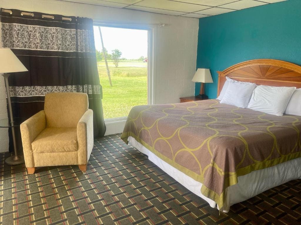 Rodeway Inn Flora - View 6