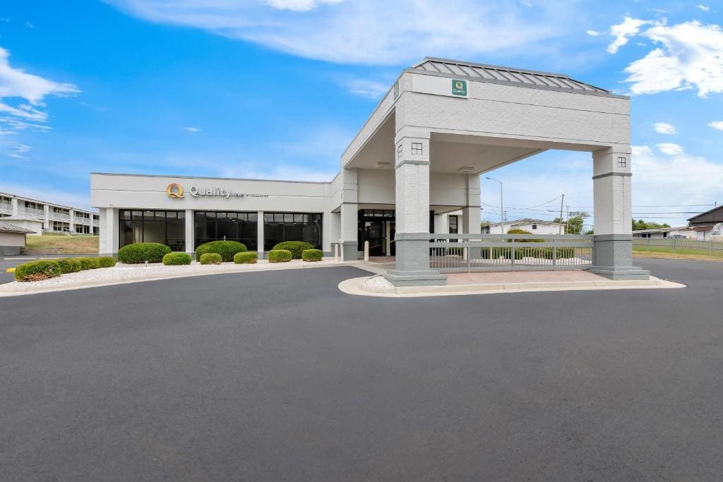 Quality Inn and Suites - Main view