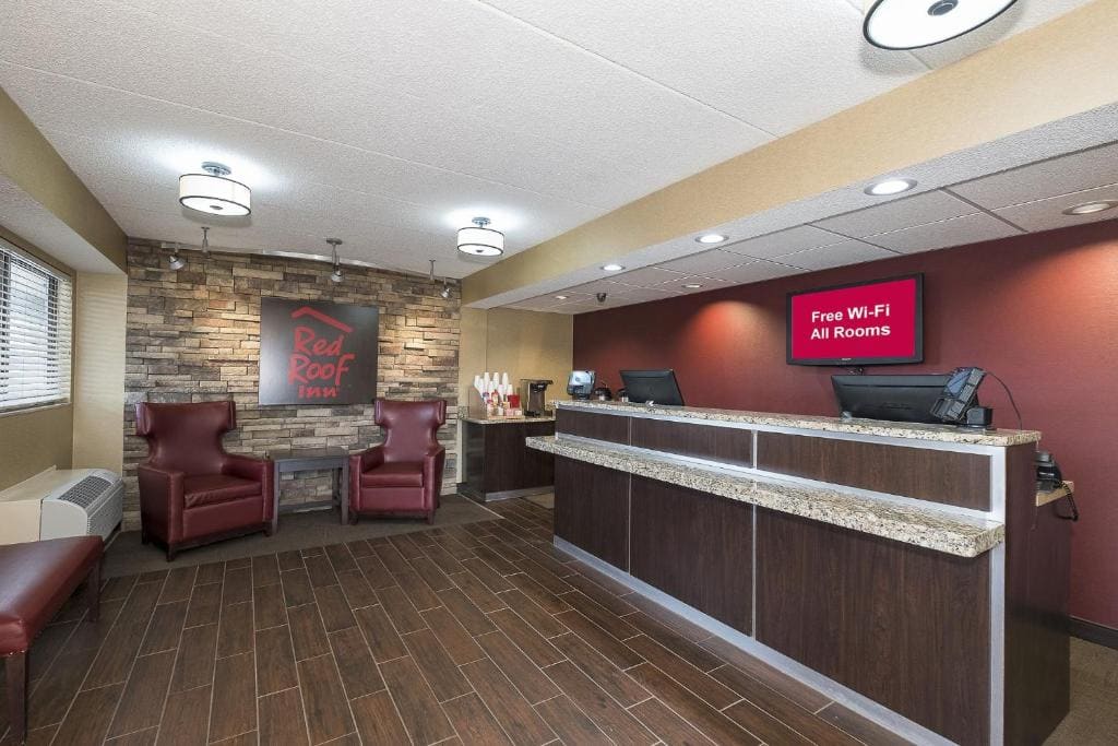 Red Roof Inn Toledo - Maumee - View 3