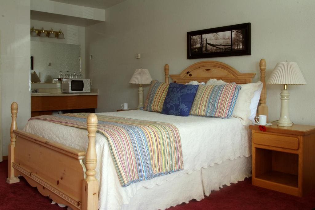 Redwood Suites - View 6