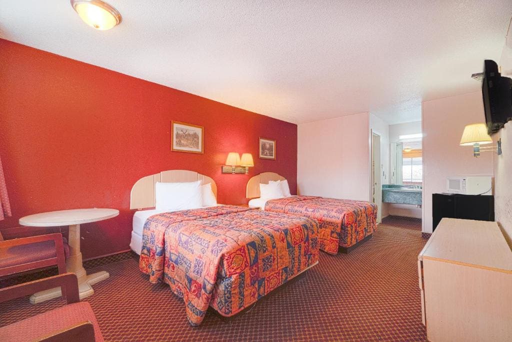 Regency Inn Three Rivers I-37 - View 7