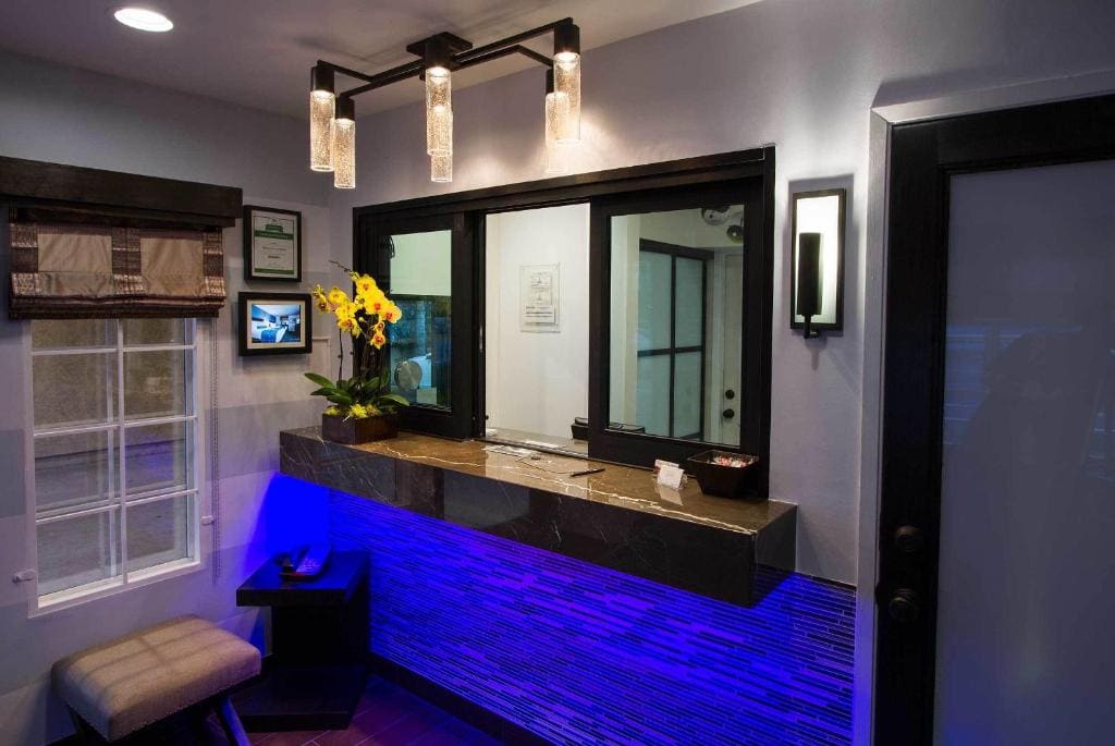 Regency Inn in Los Angeles - View 5
