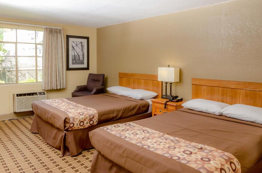 Relax Inn - Bryson City - View 2