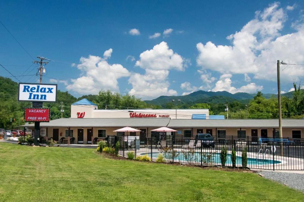 Relax Inn - Bryson City - View 5
