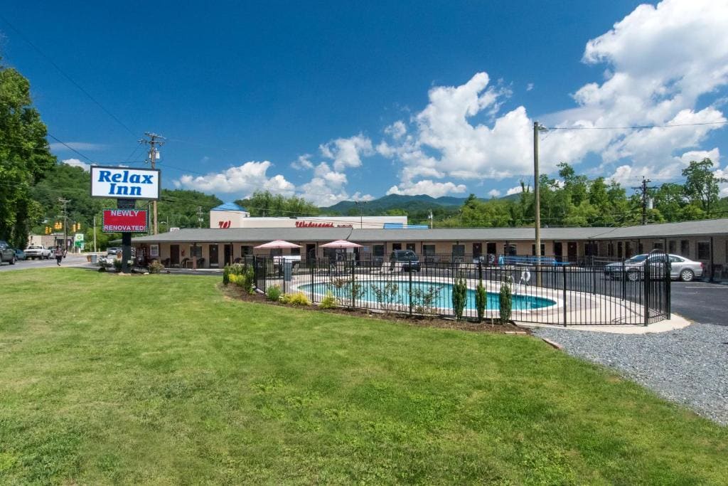 Relax Inn - Bryson City - View 4