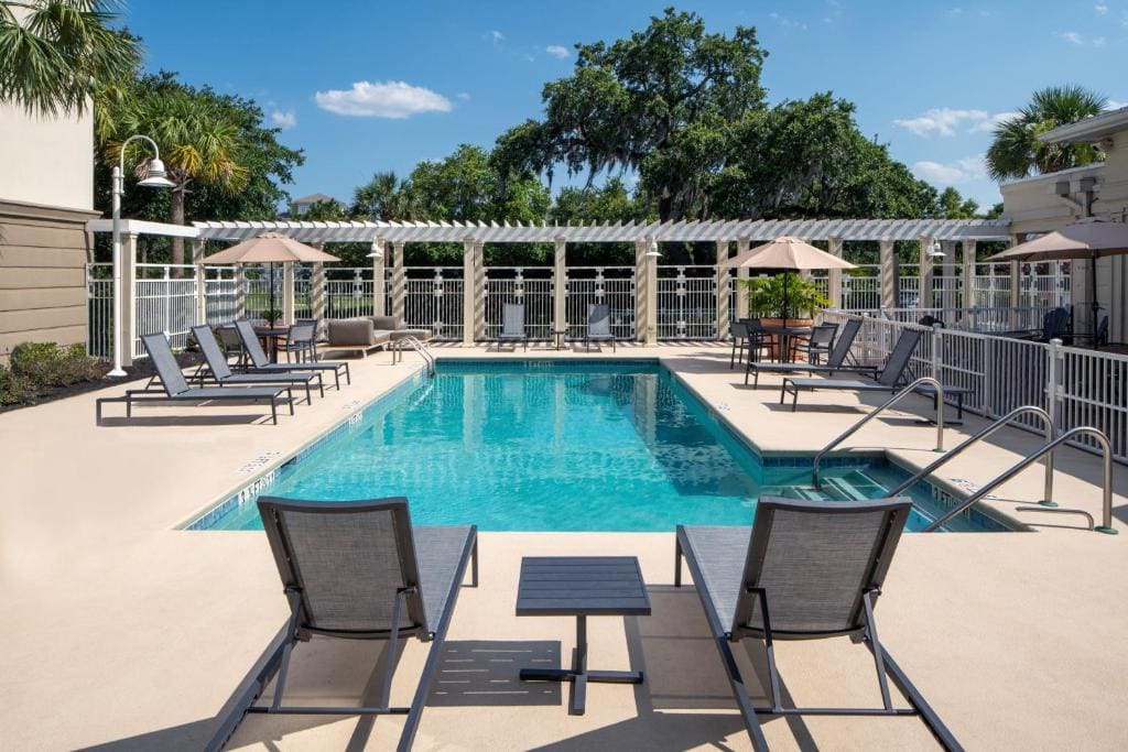 Residence Inn Charleston Riverview - View 3