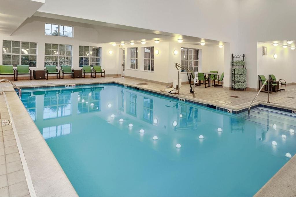 Residence Inn by Marriott Chicago Schaumburg/Woodfield Mall - View 3