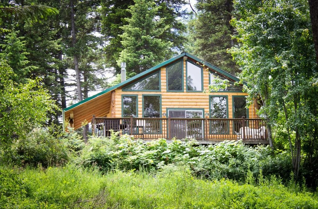 Riverfront Motel & Cabins - Main view