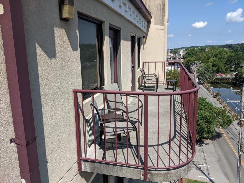 Riverside Tower - View 3