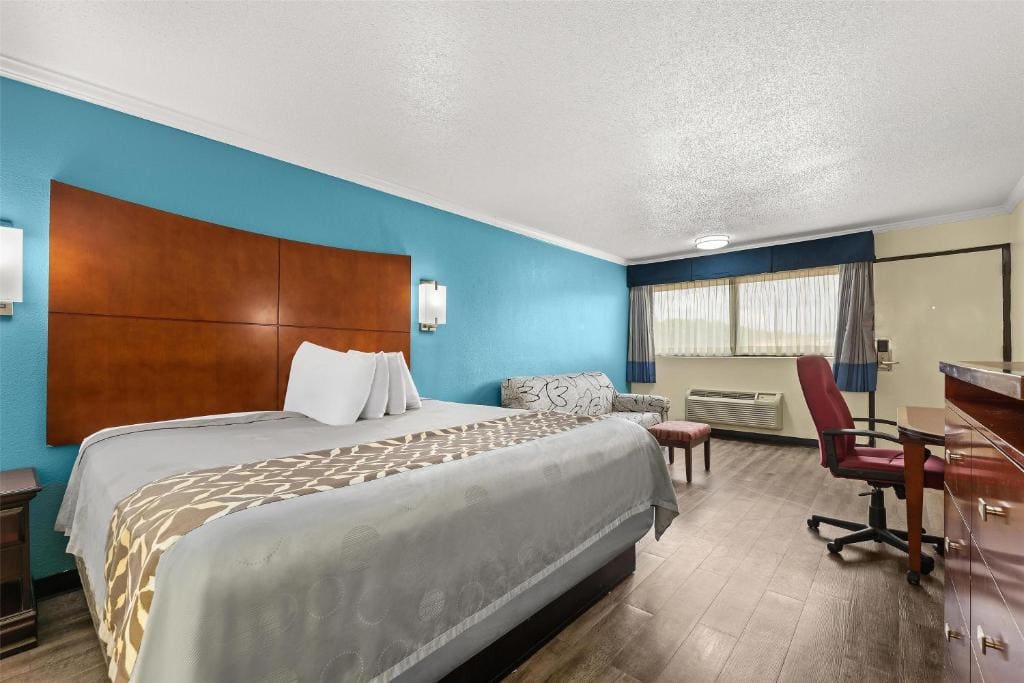 America's Best Value Inn and Suites - View 7