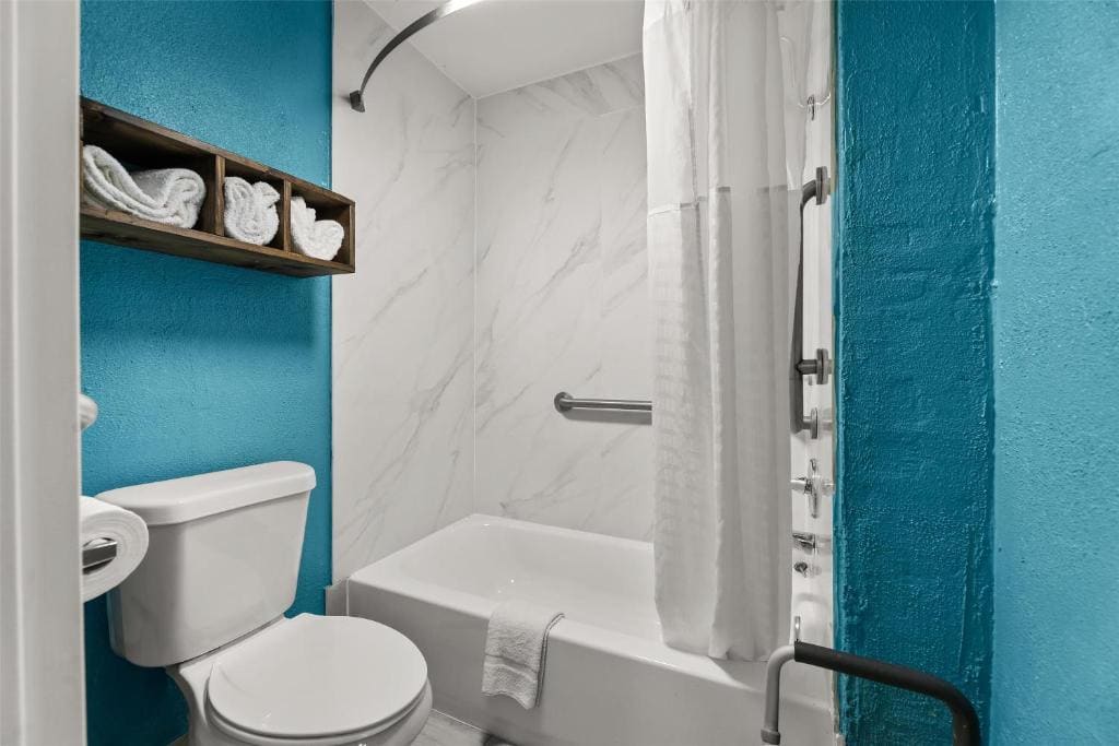 America's Best Value Inn and Suites - View 6