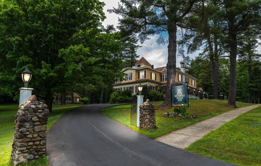 Rockwell Falls Inn and Wine Bar - Main view