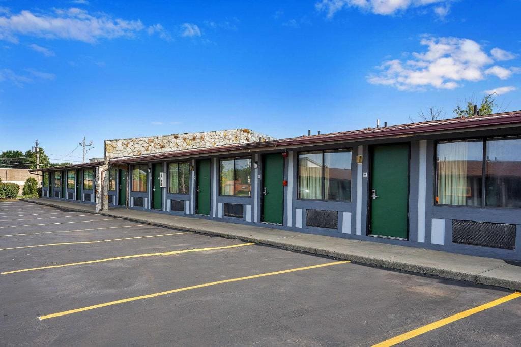 Days-Inn by Wyndham Liverpool-Syracuse - View 3
