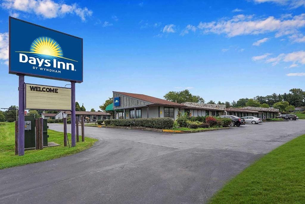 Days-Inn by Wyndham Liverpool-Syracuse - Main view