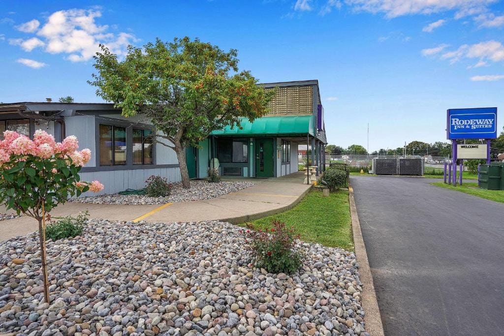 Days-Inn by Wyndham Liverpool-Syracuse - View 4