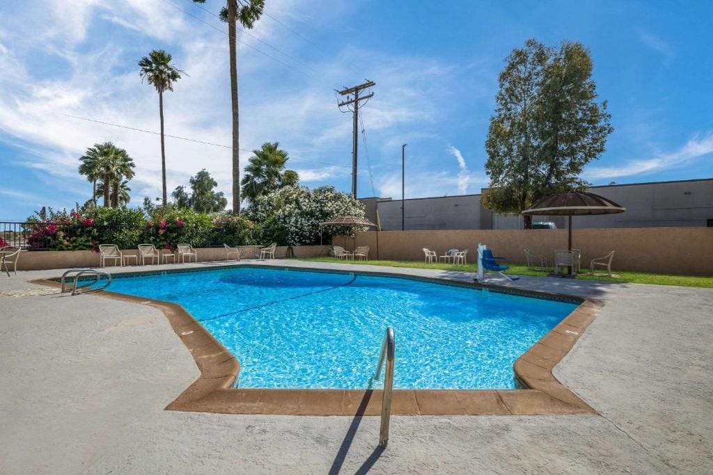 Rodeway Inn & Suites Blythe I-10 - View 3
