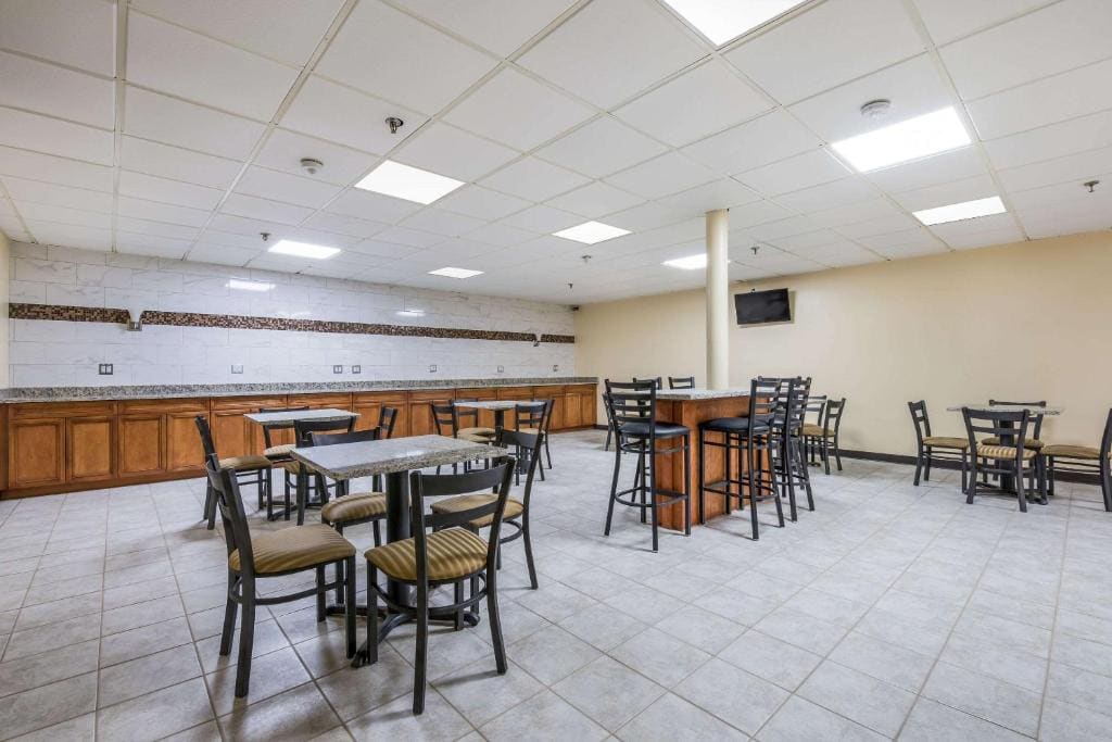 Equality Inn - View 3