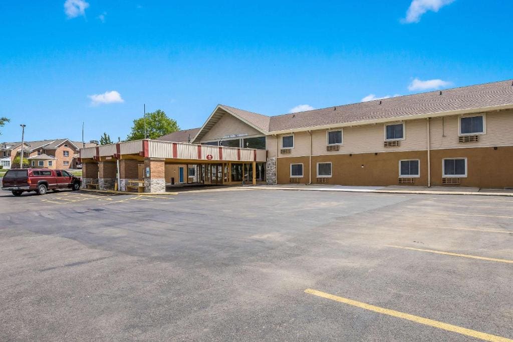 Equality Inn - View 5