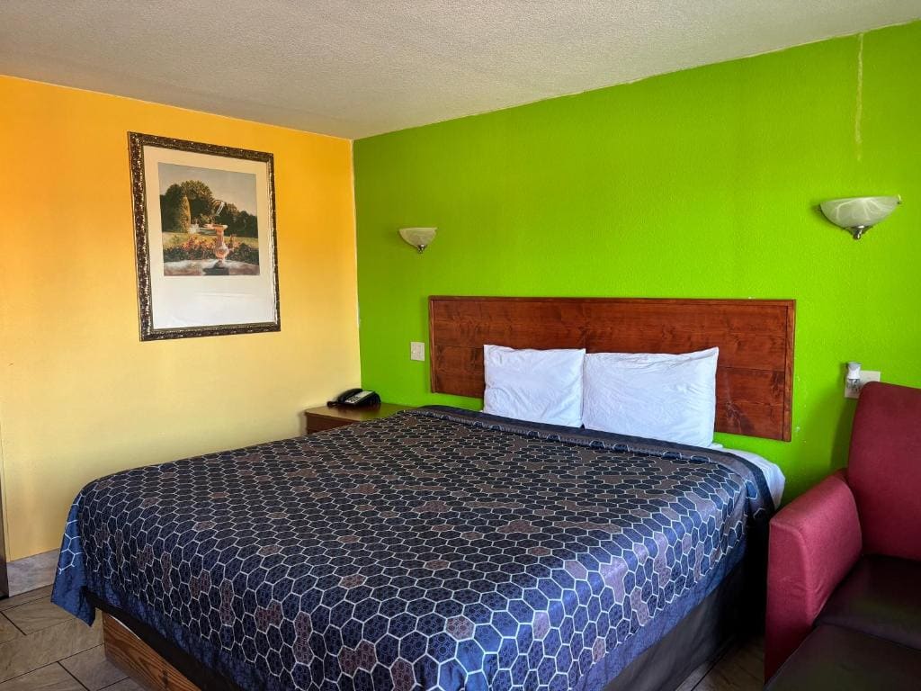 Royal Inn Linden - View 6