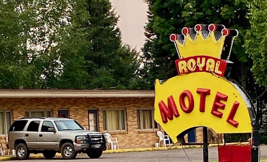 Royal Motel - View 4