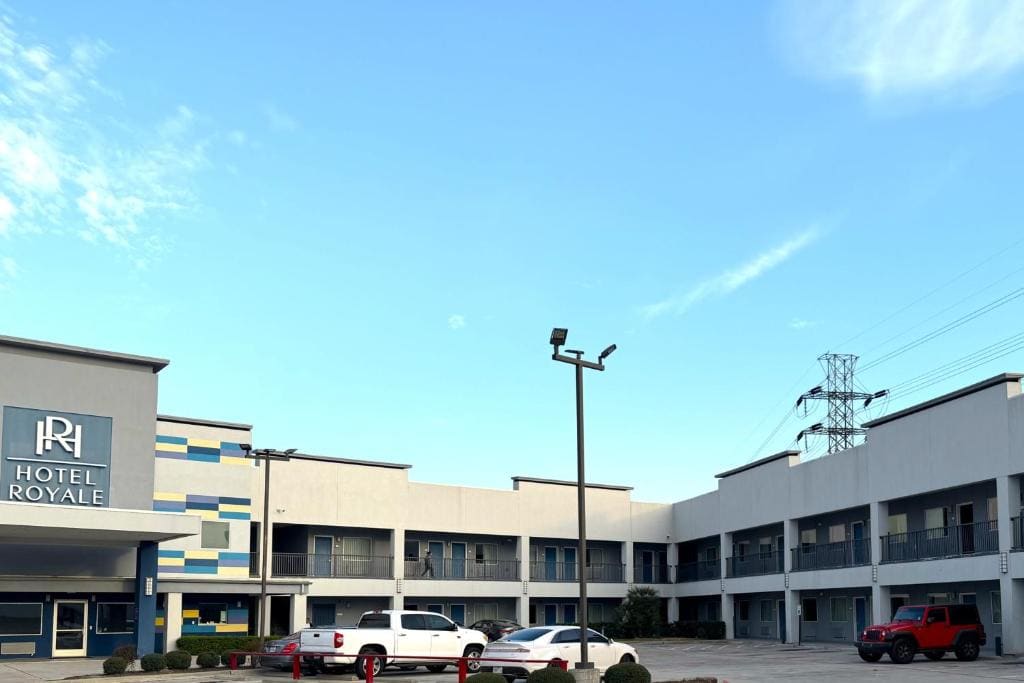 Hotel Royale IAH Airport North Houston I-45 - View 4