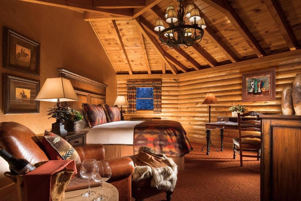 Rustic Inn Creekside - View 2
