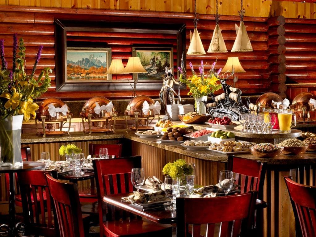 Rustic Inn Creekside - View 3