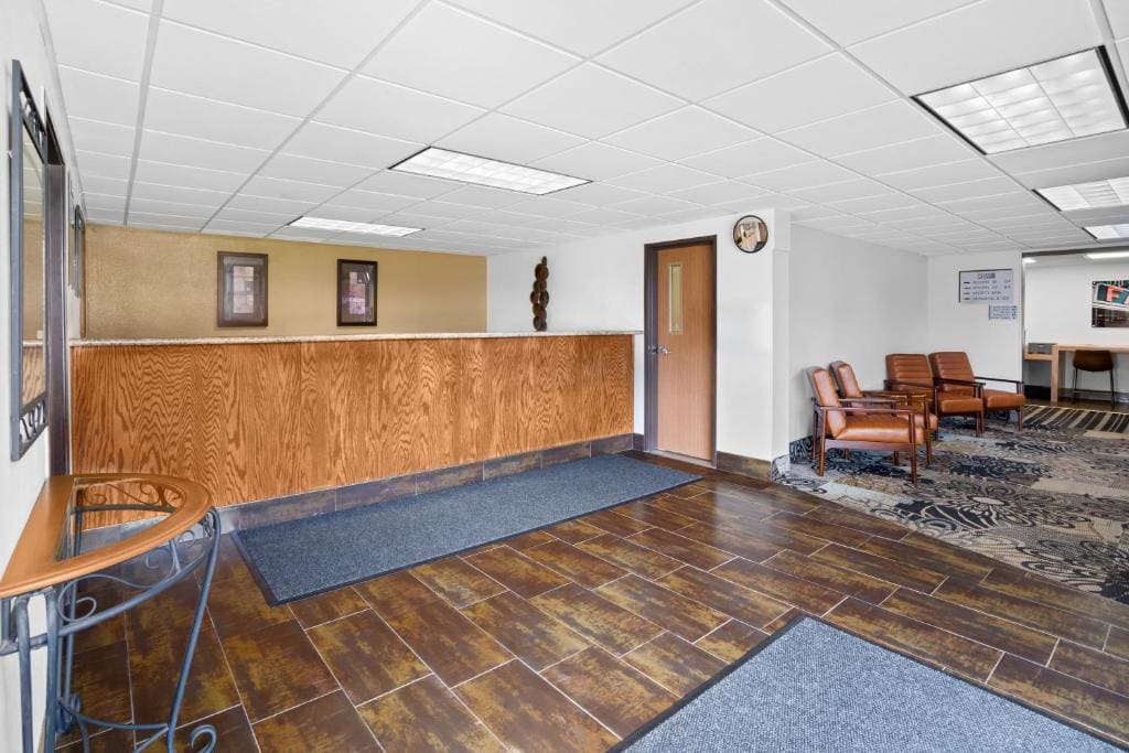 Fargo Inn and Suites - View 6