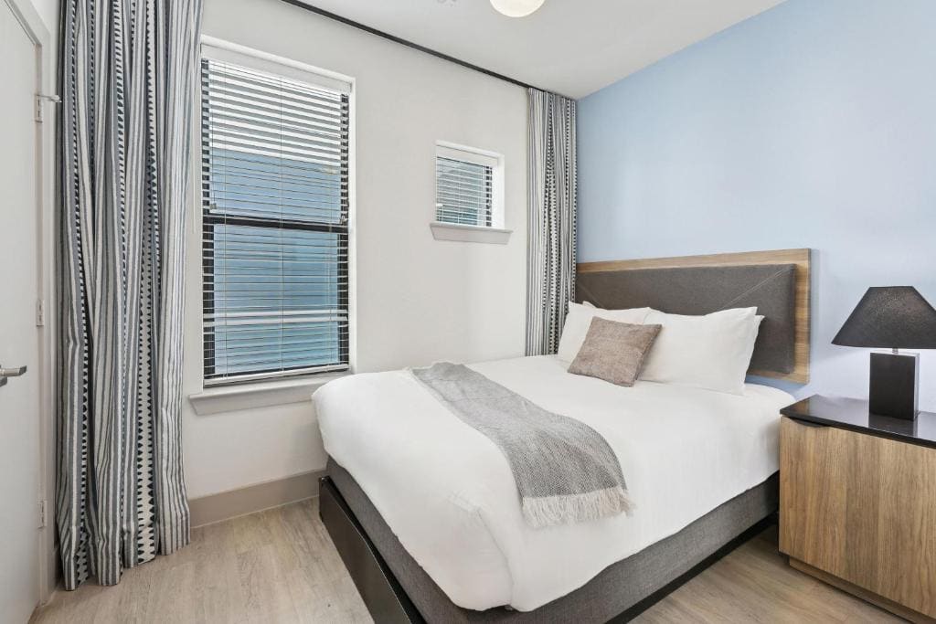 Sentral East Austin at 1630 E Sixth - View 2